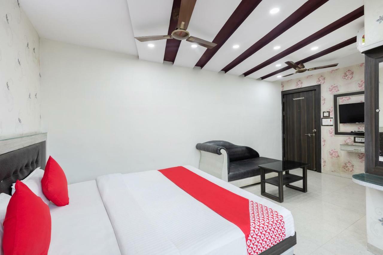 Oyo 45301 Hotel Om Palace Sagar  Exterior photo